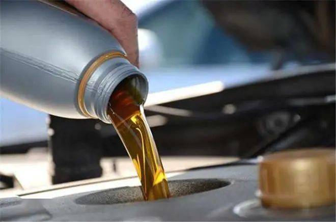 導(dǎo)熱油廠家分析冷凍潤滑油的利弊